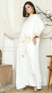 White Plain Tapis Belt Kaftan