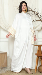 White Plain Tapis Belt Kaftan