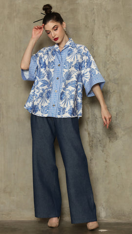 BLUE FLOWER OVERSIZED TOP WITH DETAIL STICHED