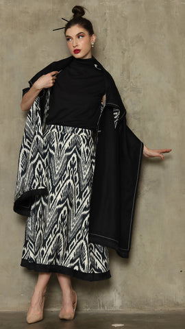 BLACK IKAT SHAWL OUTER 2IN1