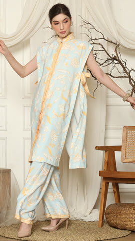 Light Blue Flower Batik Vest Kimono